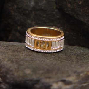 Stylish Setting Ring