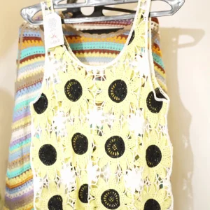 WOMEN CROCHET SELVELESS SUNFLOWER TOP